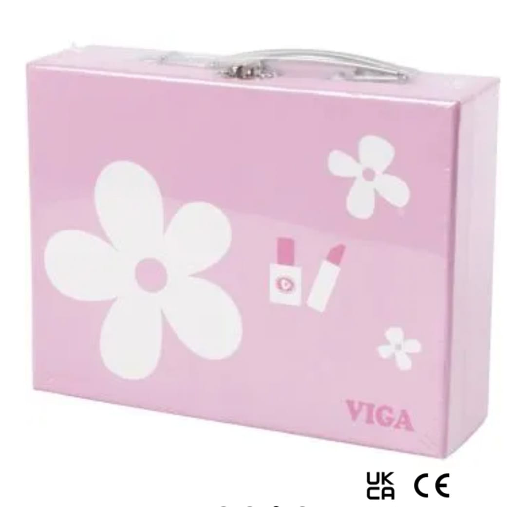 Wooden Beauty salon 3 year+